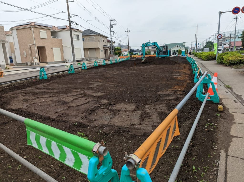 ファミリーマートの建設工事